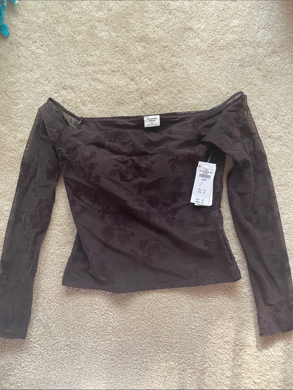 Abercrombie & Fitch XS. NWT crop top